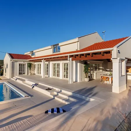 Cypress Estate - Luxury Croatia Retreats Villa *