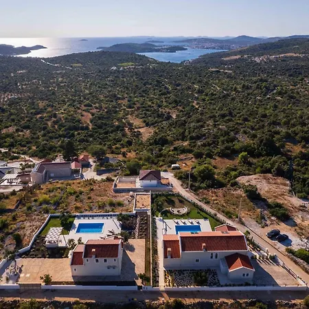 Villa Cypress Estate - Luxury Croatia Retreats *